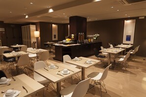 Daily full breakfast for a fee - Hotel Conqueridor (Valencia)