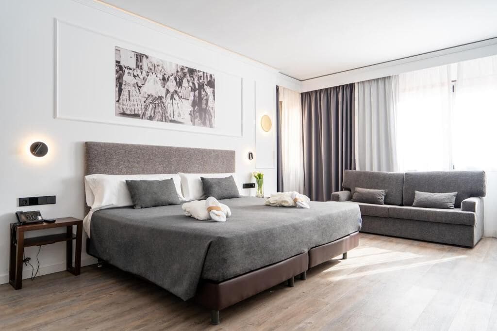 Camera Junior | Biancheria da letto di alta qualità, materassi Select Comfort, minibar