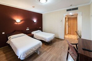 In-room safe, free WiFi - Hotel Carabela Santa Maria (Moguer)