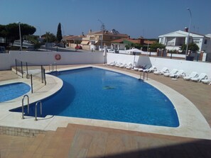Seasonal outdoor pool