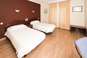 1 bedroom, in-room safe, free WiFi
