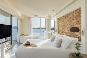 Premium bedding, minibar, in-room safe, desk