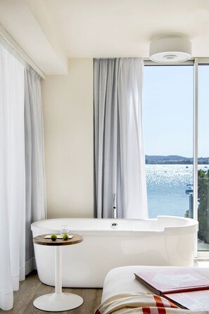 Sängtillbehör av högsta kvalitet och minibar