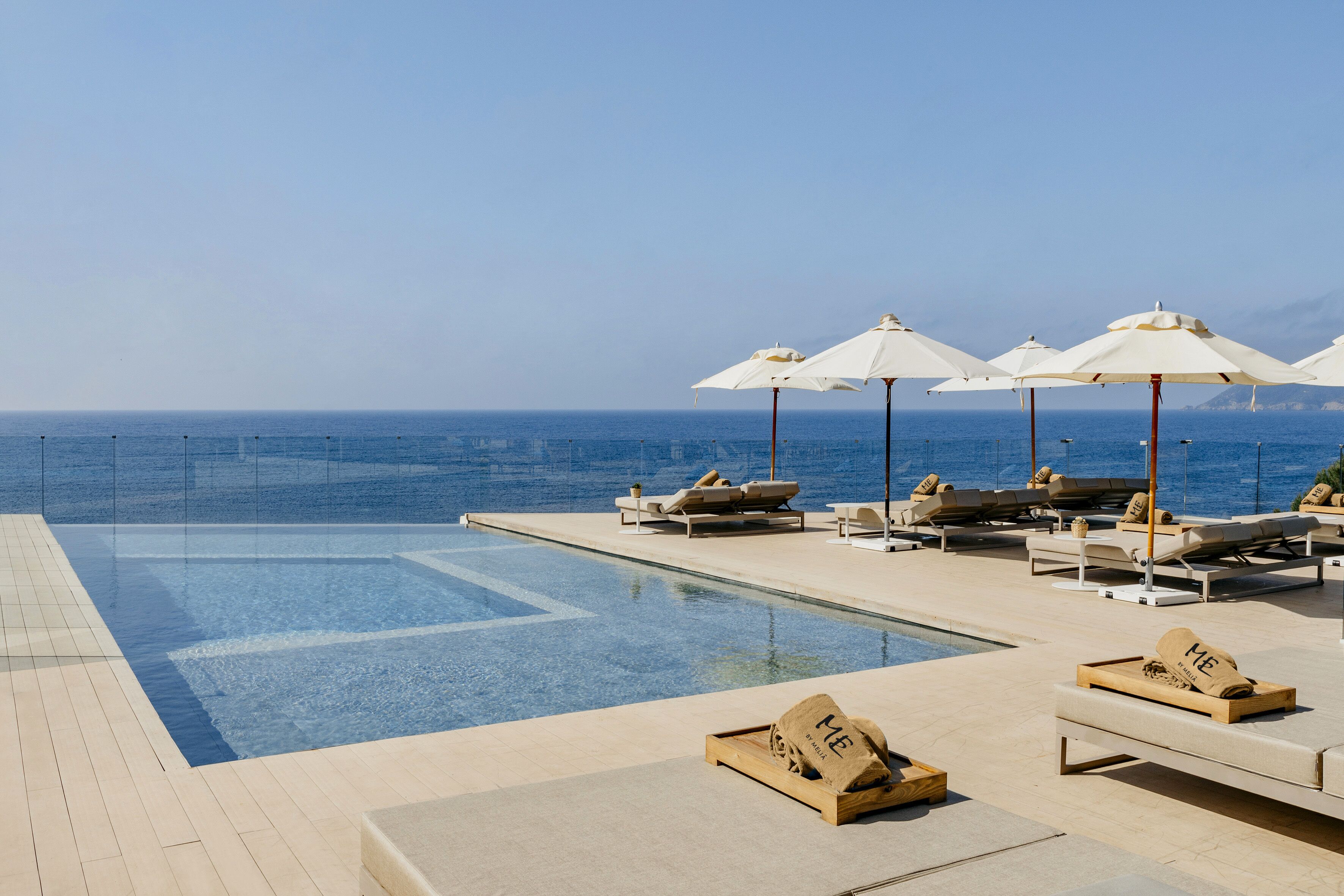 2 outdoor pools, pool cabanas (surcharge), pool umbrellas