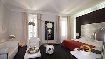 1 habitación, edredón, minibar y caja de seguridad en la habitación