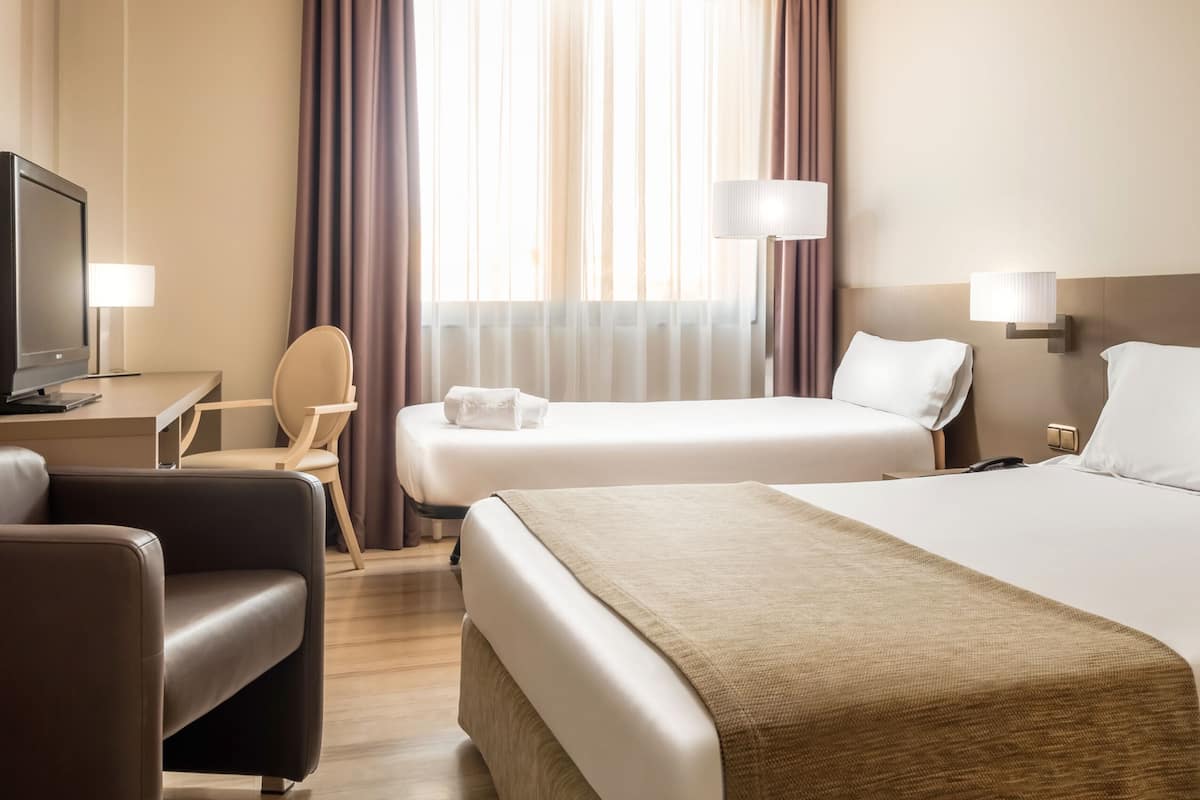 1 bedroom, minibar, in-room safe, desk