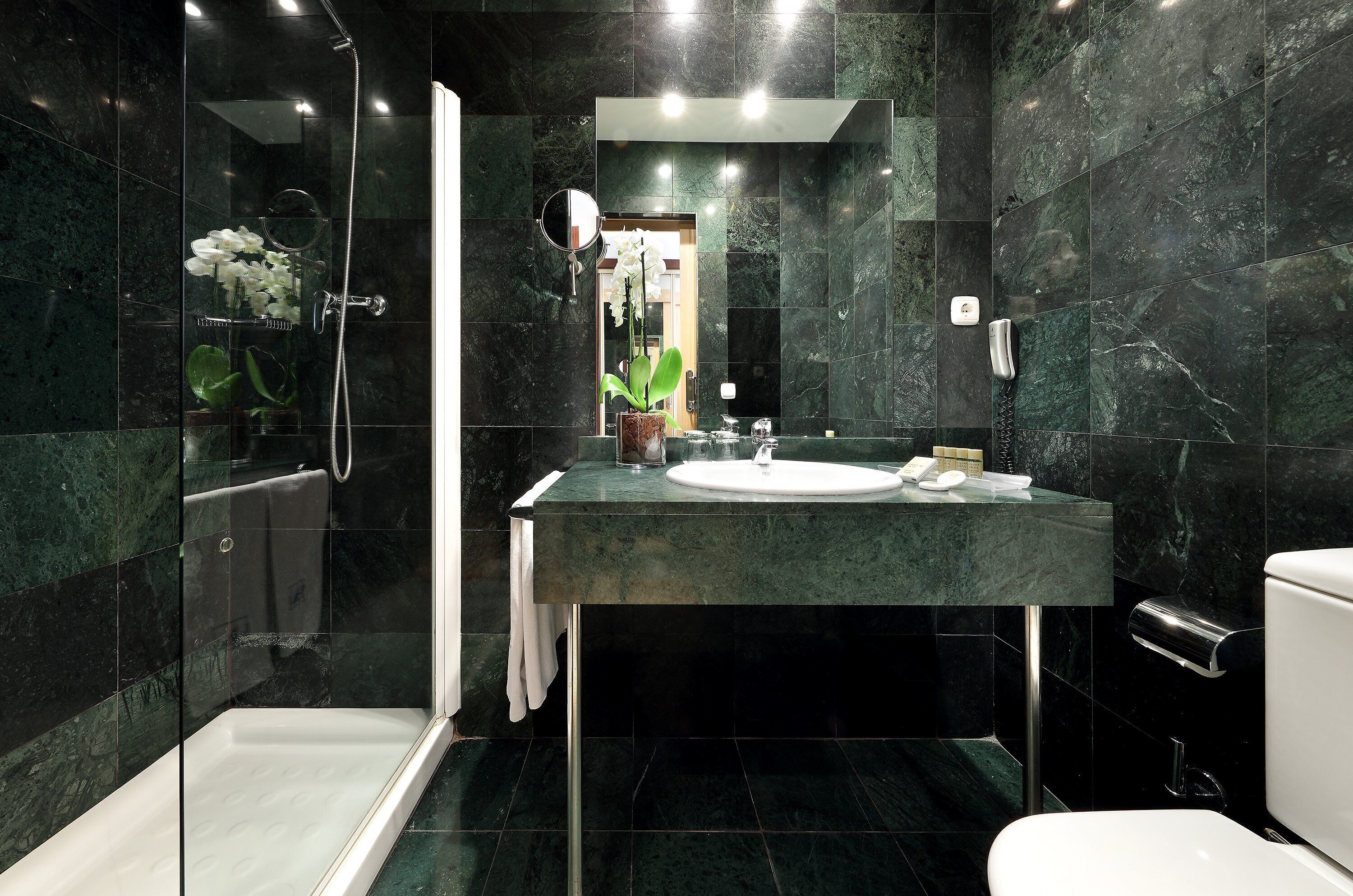 minibar, in-room safe, desk, soundproofing