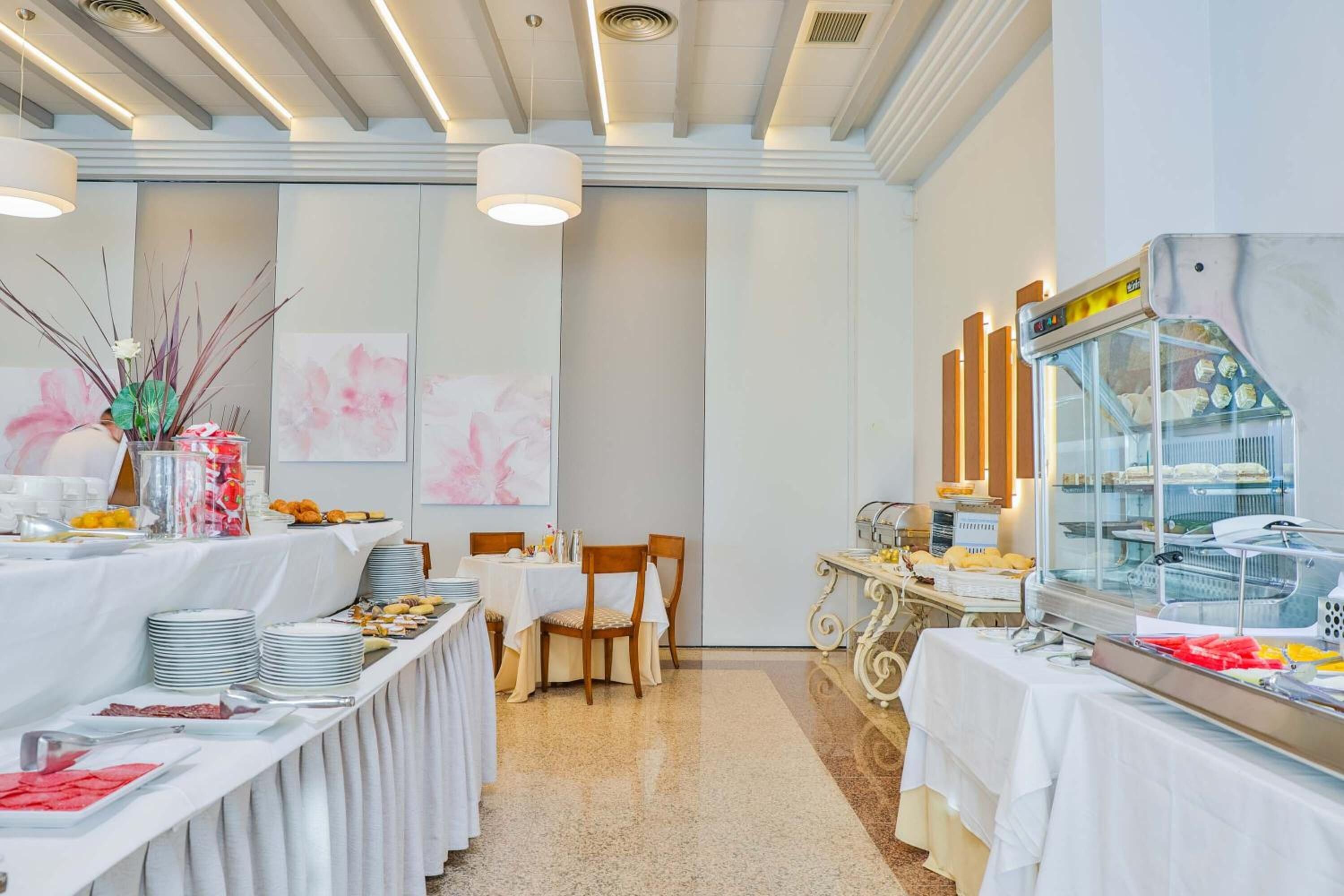 breakfast, lunch, dinner served; regional cuisine