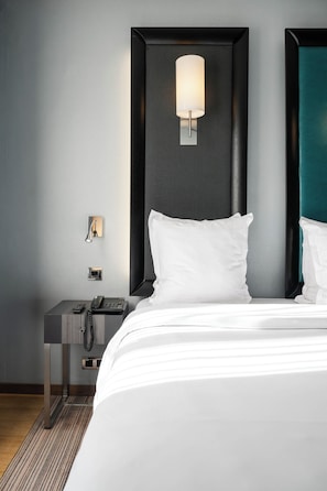 Classic Double Room | Select Comfort beds, in-room safe, desk, soundproofing
