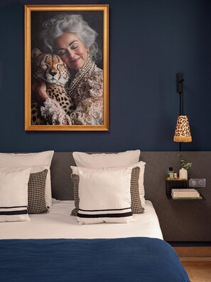 Superior Room, 1 Queen Bed, Terrace | In-room safe, blackout drapes, iron/ironing board, free WiFi - Hotel Zélie Champs-Elysées (Paris)