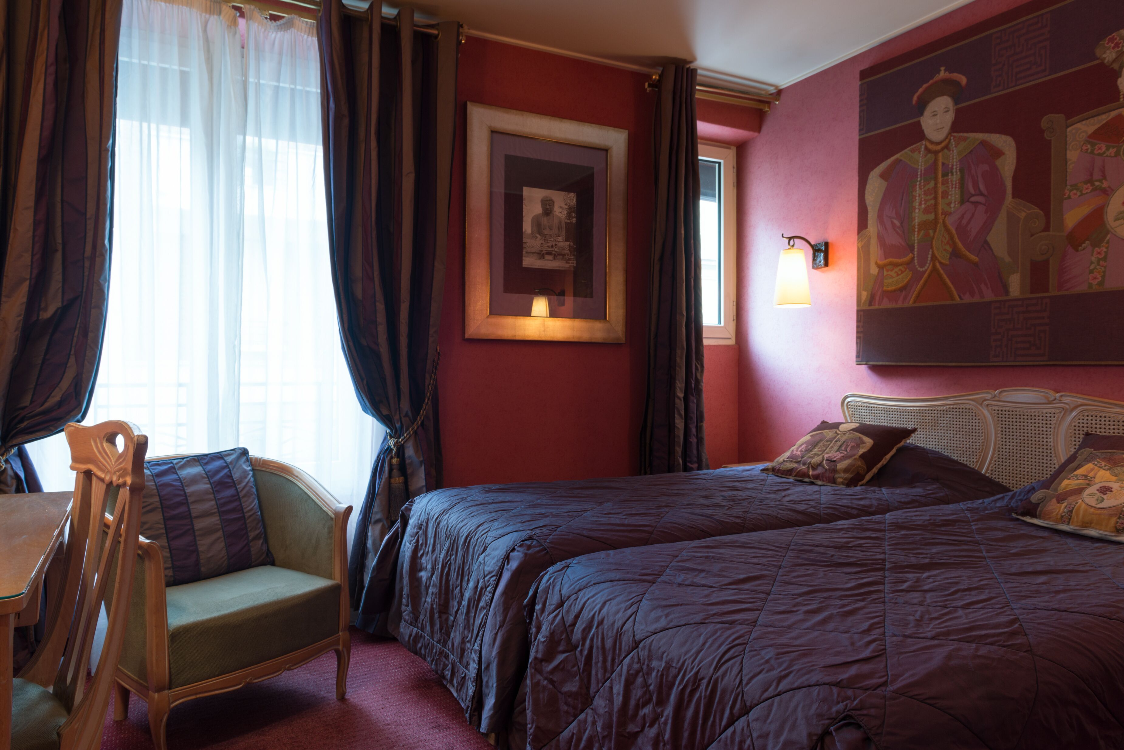 Premium bedding, in-room safe, individually decorated
