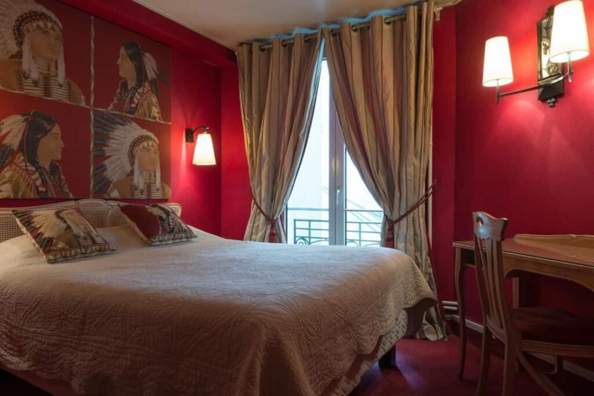 Literie de qualité supérieure, coffres-forts dans les chambres, bureau
