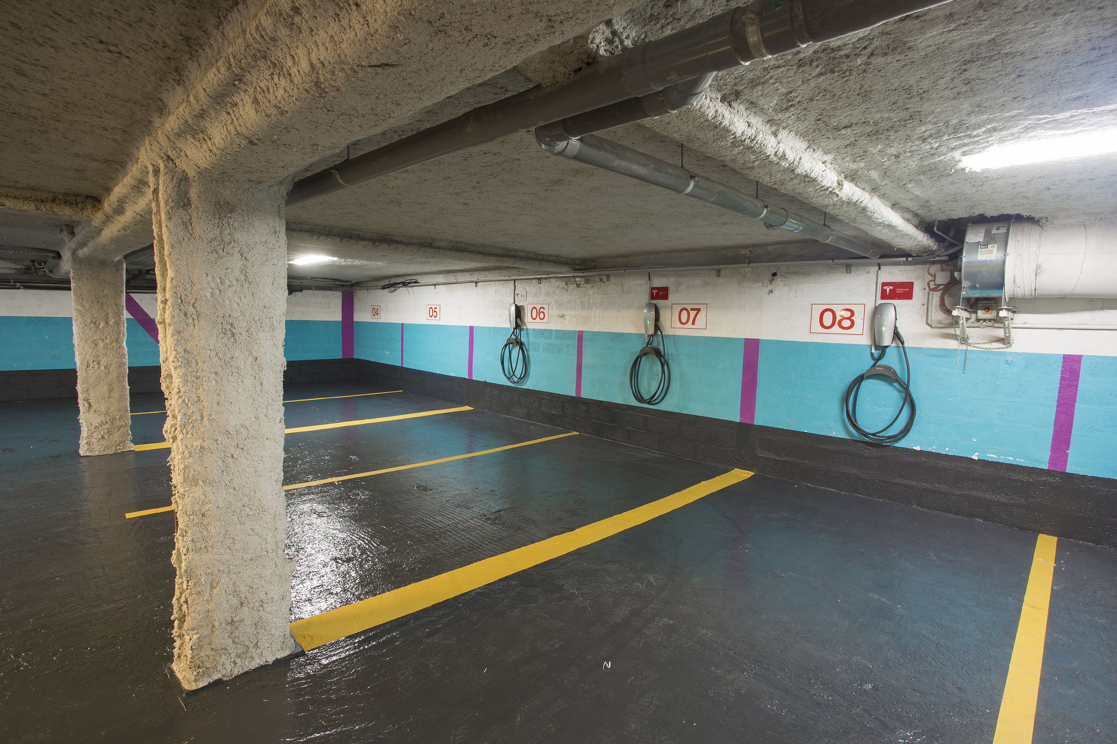 self-parking (surcharge) 21 per day