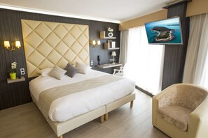 Suite, 1 King Bed, Non Smoking