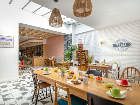 Miscellaneous. Greet Hotel Marseille Centre St Charles