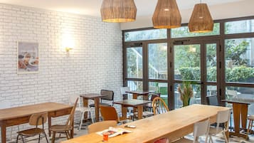 Daily buffet breakfast (EUR 11.9 per person)