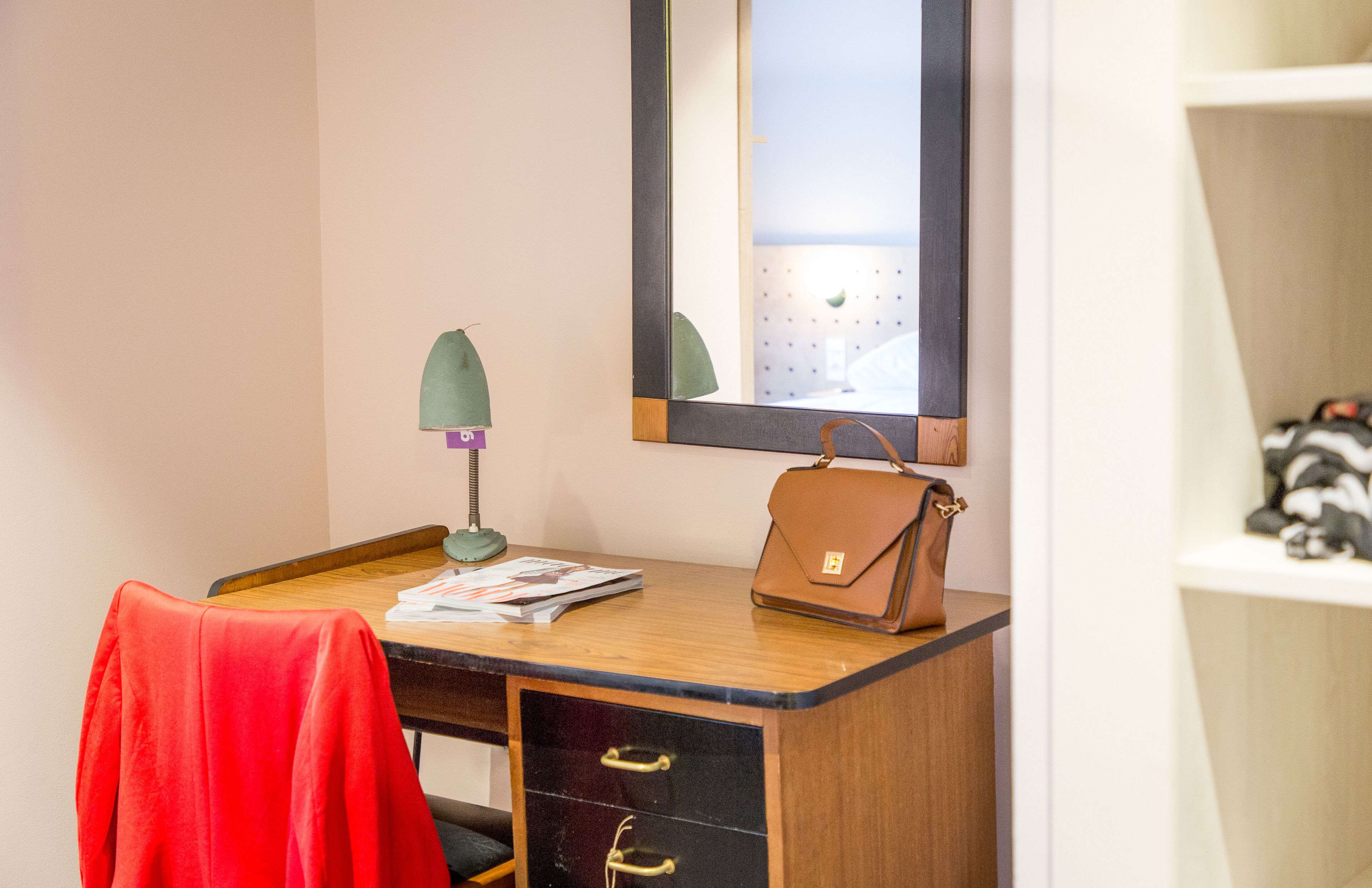 individually decorated, individually furnished, desk, soundproofing