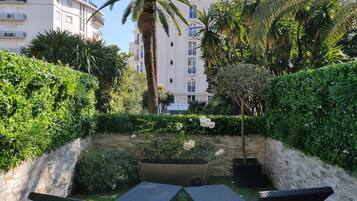 Doppelzimmer, Terrasse, Gartenblick | Ausblick vom Zimmer