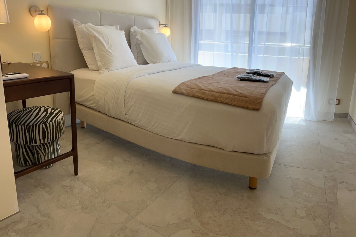 Appartement Lumière (emplacement à 250m de l'hôtel)