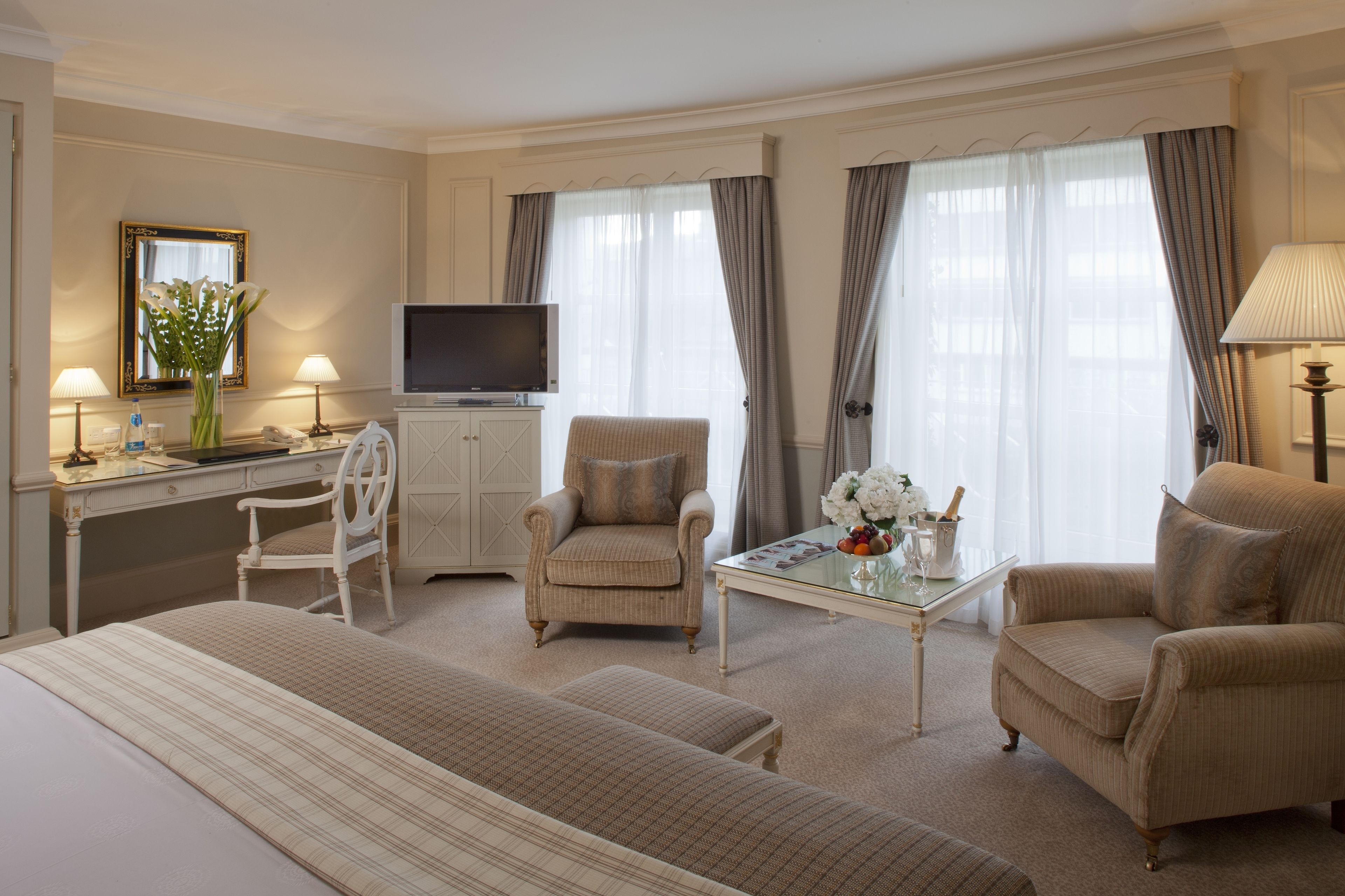 1 bedroom, premium bedding, minibar, in-room safe