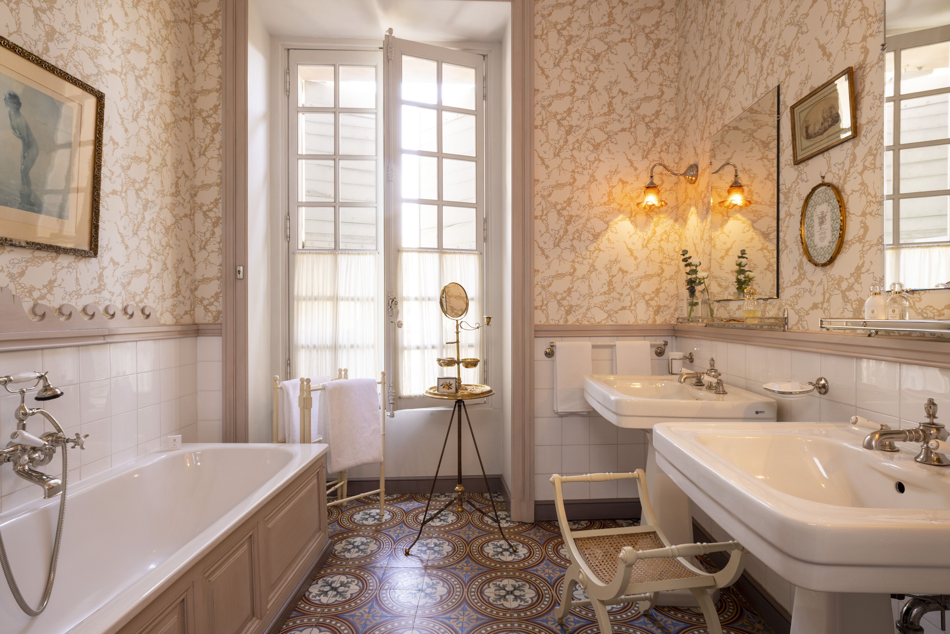 large deluxe room | bathroom | free toiletries, hair dryer, bathrobes, slippers