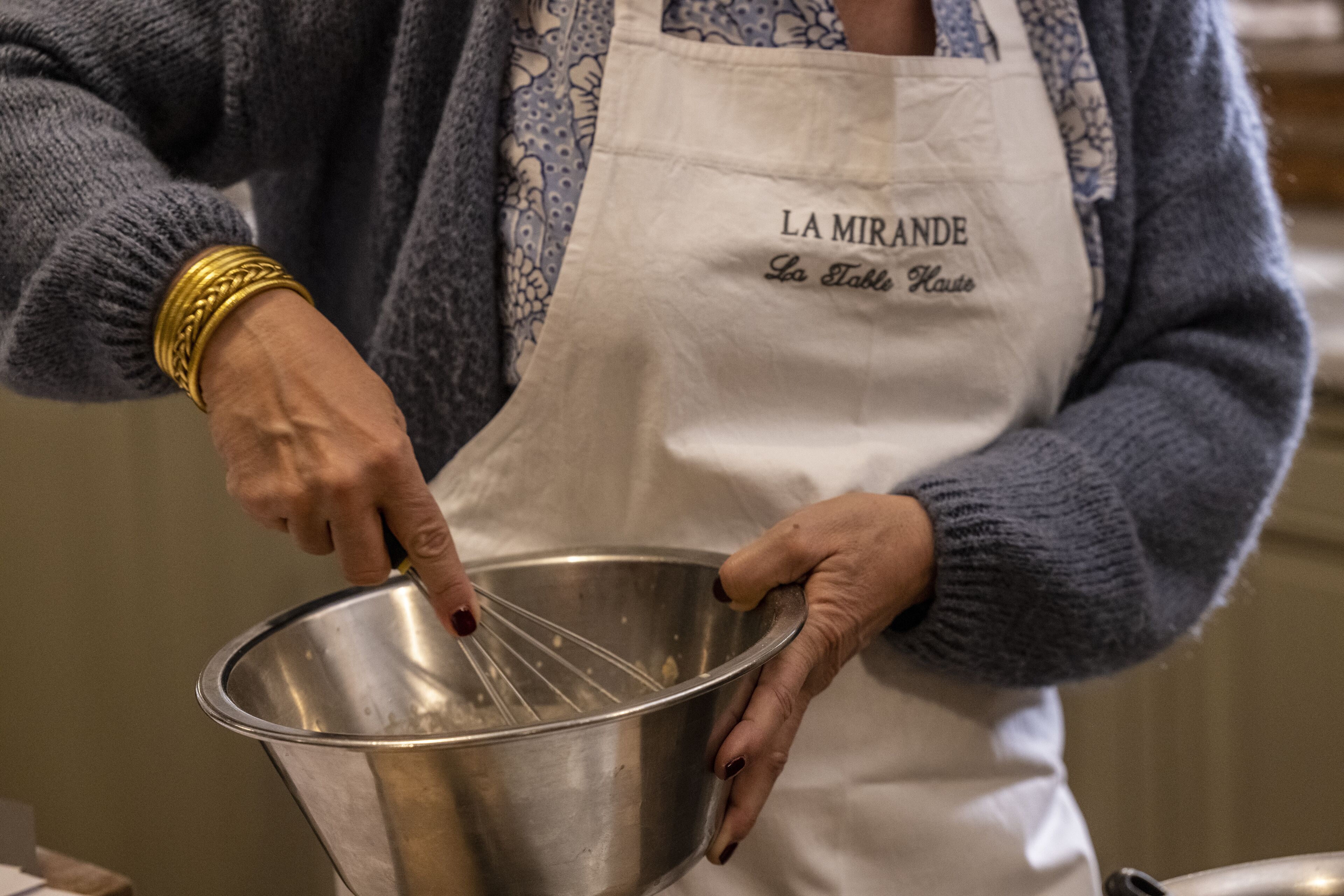 lunch and dinner served, garden views