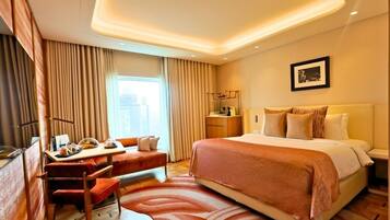 Club Room | Premium bedding, memory-foam beds, minibar, in-room safe