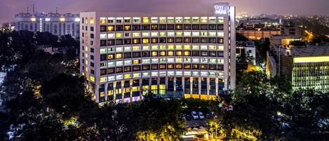 Front of property - evening/night