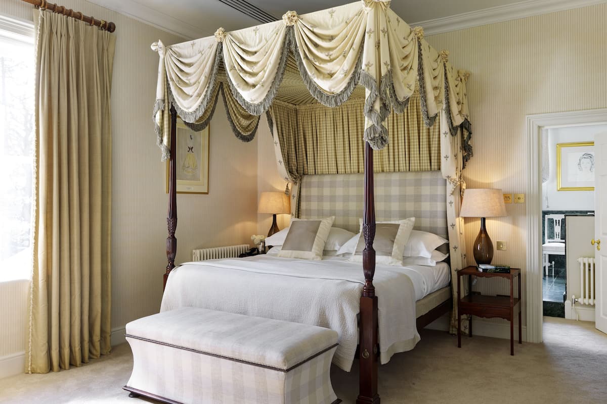 grand suite | egyptian cotton sheets, premium bedding, in-room safe