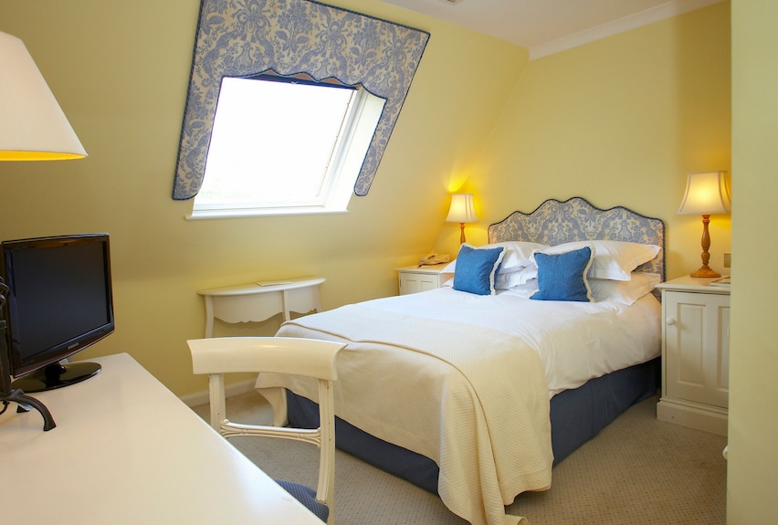 Discover the Vineyard Hotel in Newbury, Berkshire - An Unforgettable Experience Awaits