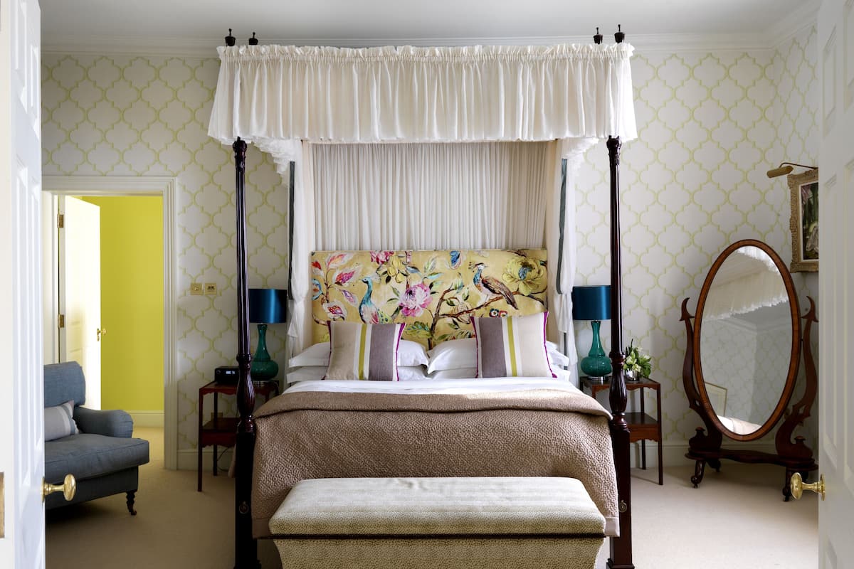 grand suite | egyptian cotton sheets, premium bedding, in-room safe