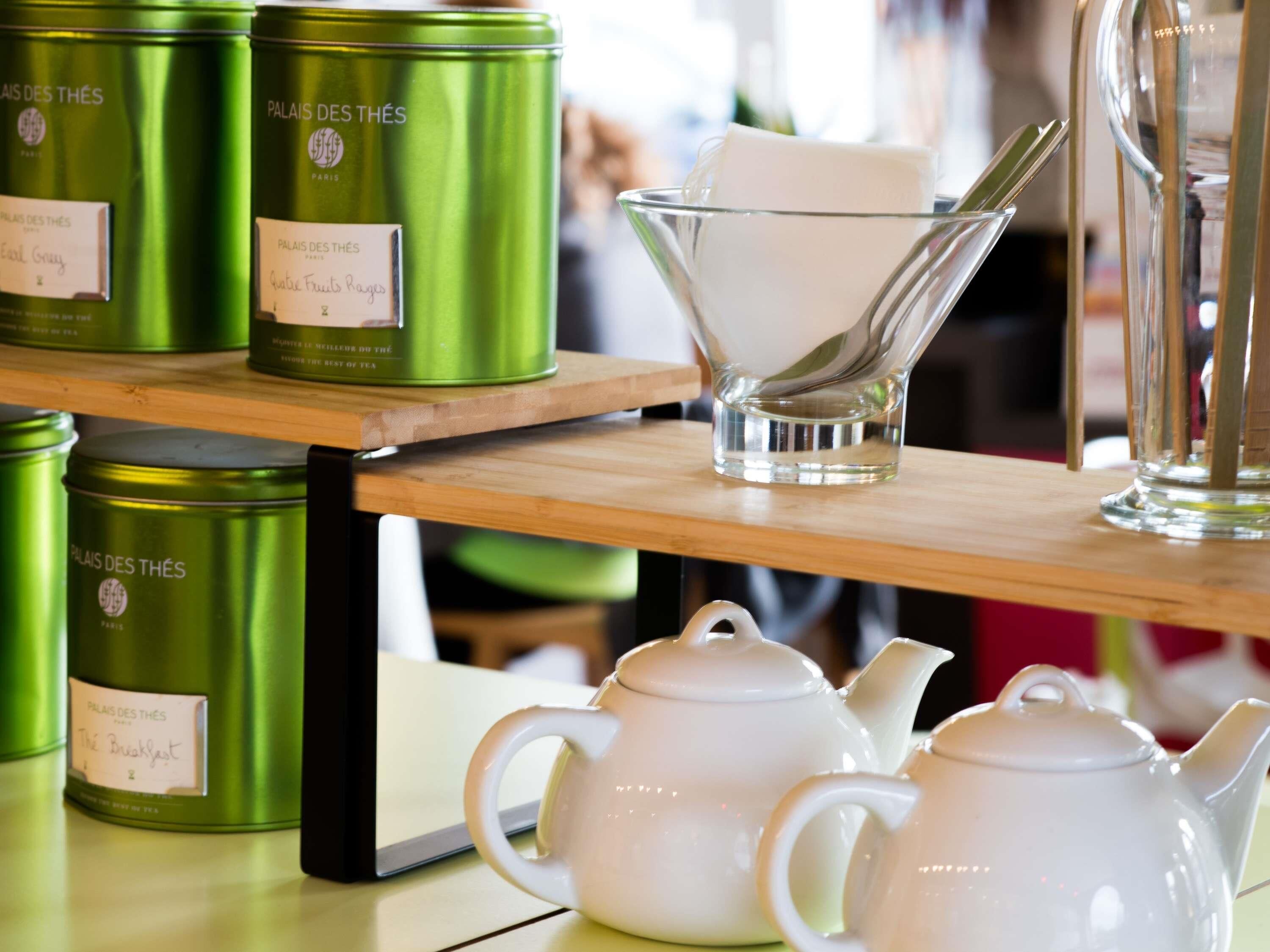 buffet breakfast on weekdays (eur 12 per person)