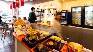 Buffet breakfast on weekdays (EUR 12 per person)