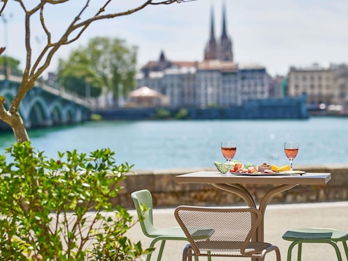 ibis Styles Bayonne Centre Gare