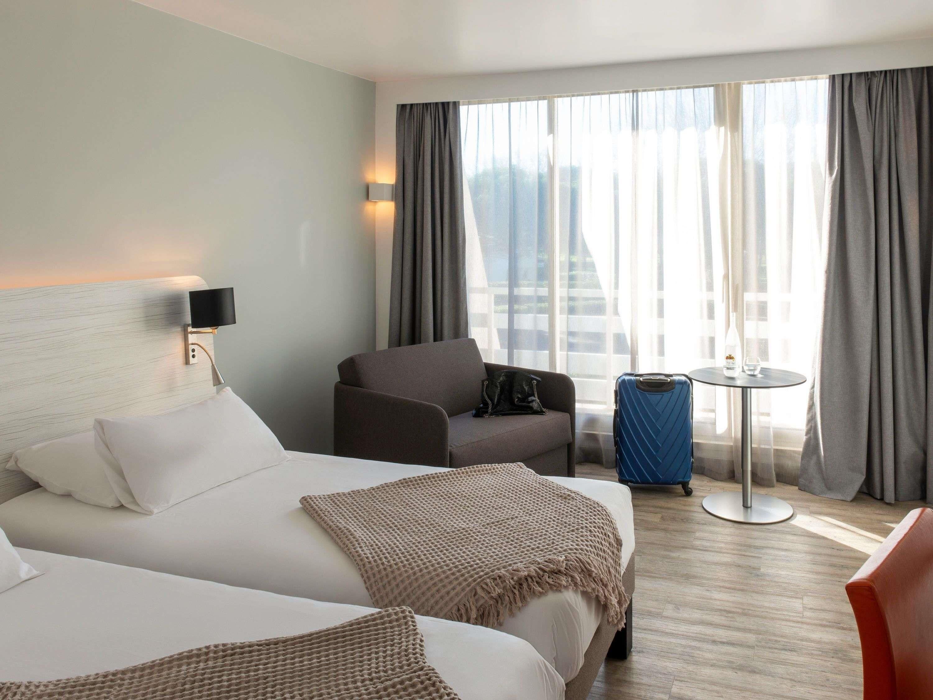 Classic Room, 1 Queen Bed with Sofa bed | In-room safe, desk, blackout curtains, soundproofing