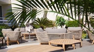 Bar (in der Unterkunft)