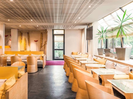 Restaurant. ibis Créteil