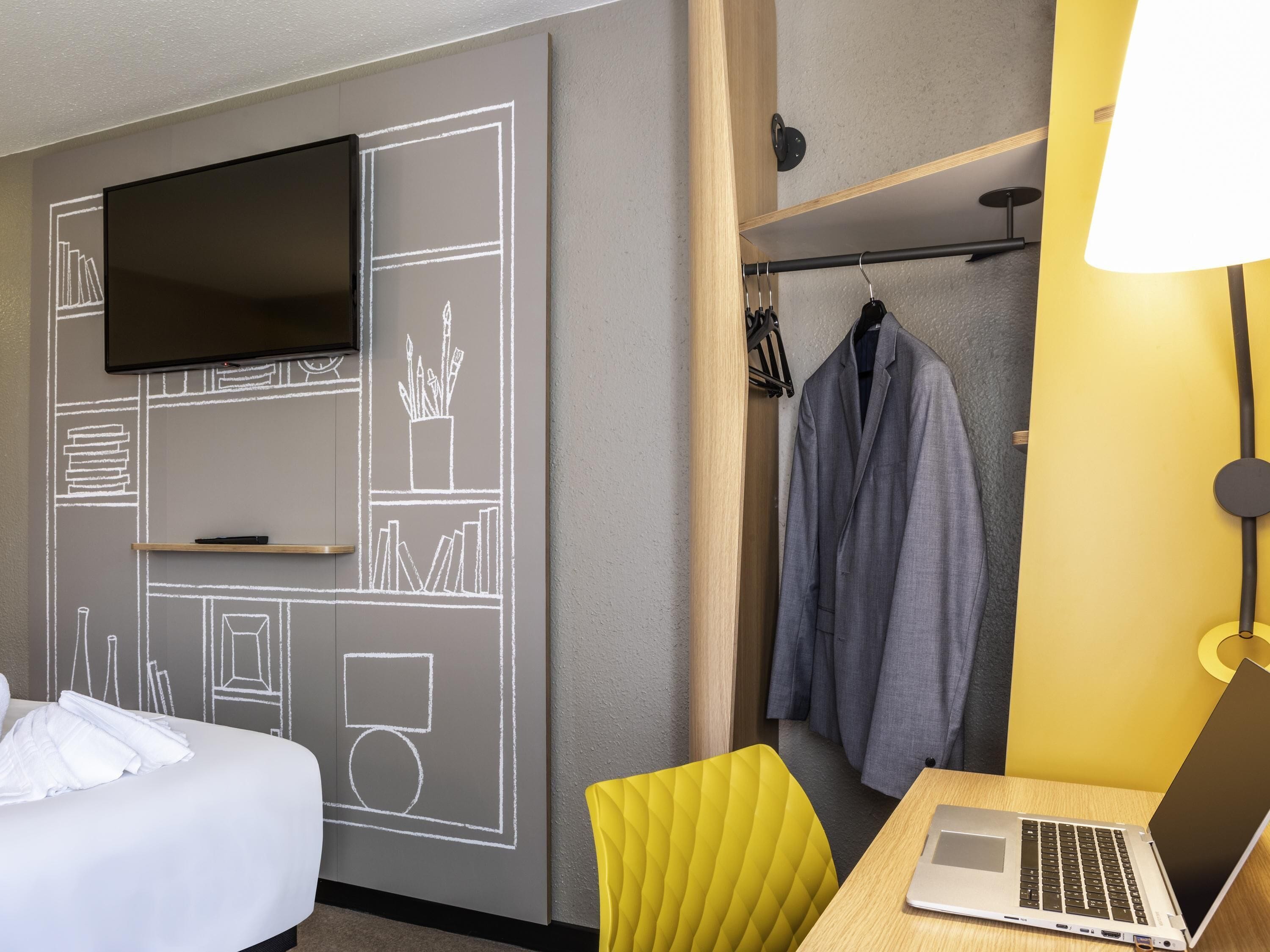 Quarto casal standard, várias camas | 1 quarto, roupas de cama premium, cofres nos quartos, escrivaninha