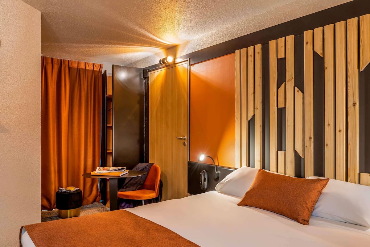 Standard Room, 1 Double Bed | Desk, soundproofing, free WiFi