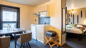 Studio, Multiple Beds