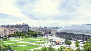 Coffres-forts dans les chambres, bureau, rideaux occultants