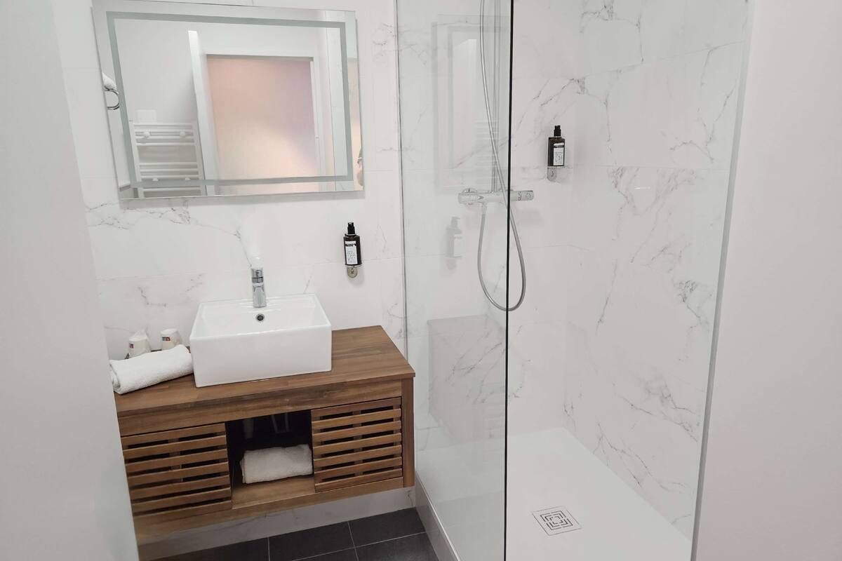 free toiletries, hair dryer, towels