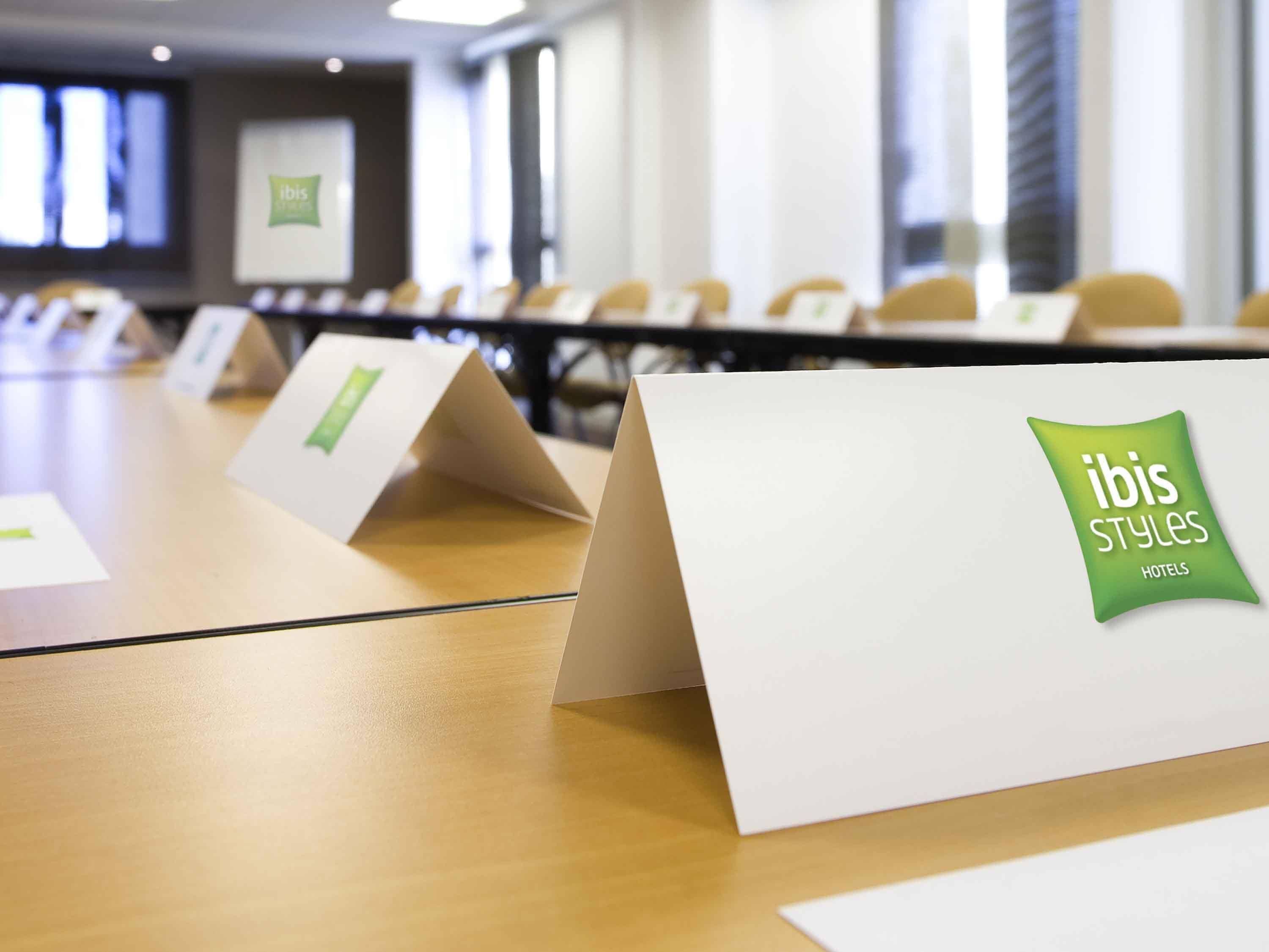Meeting facility