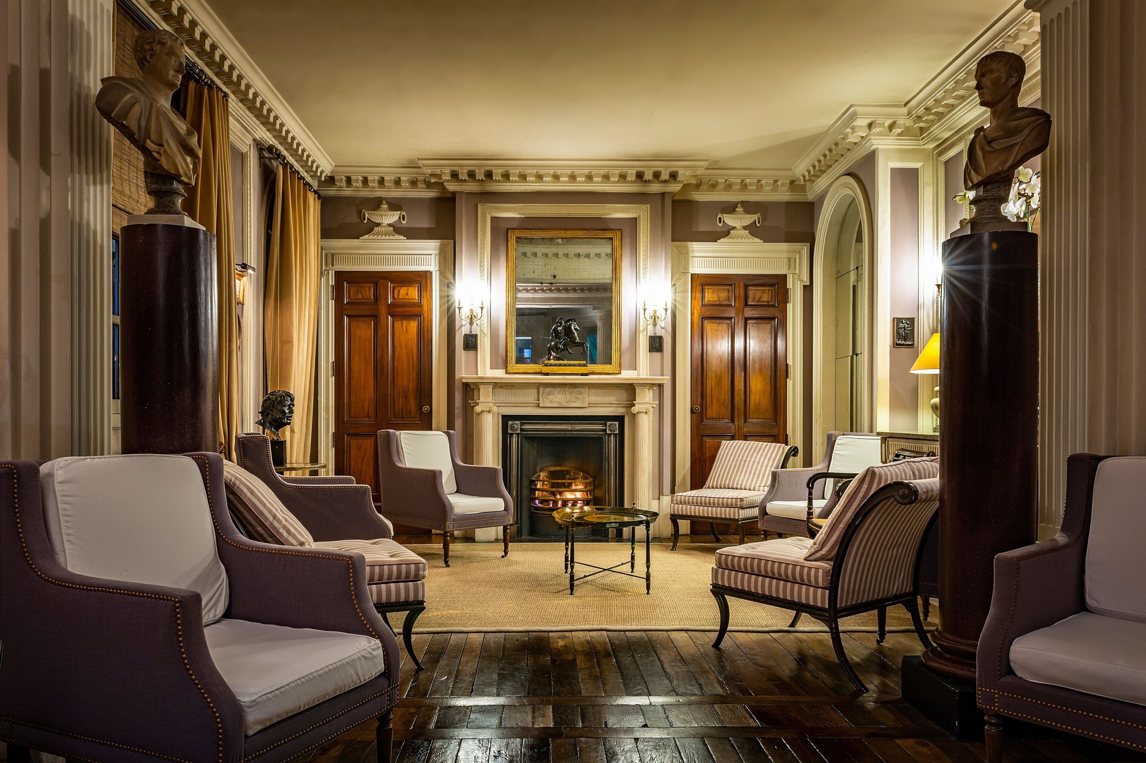 breakfast and lunch served