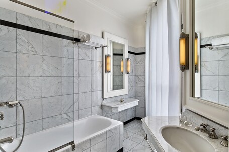 Le Dokhans Paris Arc de Triomphe, a Tribute Portfolio Hotel - Image 18