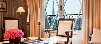 Le Dokhan’s Paris Arc de Triomphe, a Tribute Portfolio Hotel