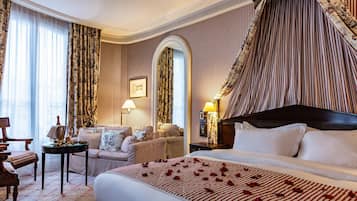 Junior suite, 1 kingsize bed met slaapbank | 1 slaapkamer, hypoallergeen beddengoed, een minibar