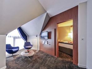 Superior Suite, 1 King Bed with Sofa bed