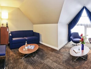 Superior Suite, 1 King Bed with Sofa bed