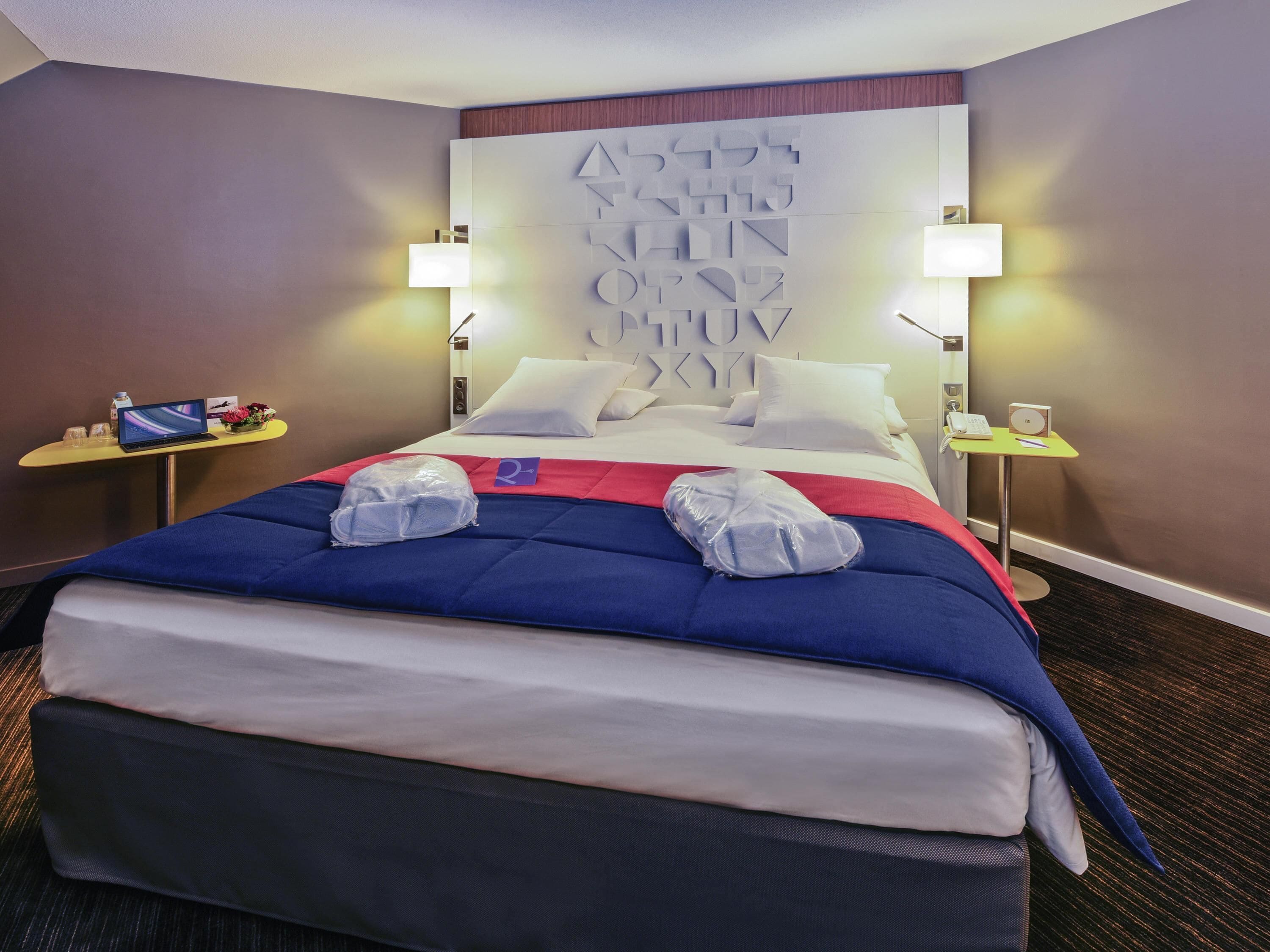 Superior Suite, 1 King Bed with Sofa bed